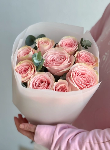 Букет из розовых роз &laquo;Базовый минимум&raquo; от интернет-магазина цветов в Владивостоке