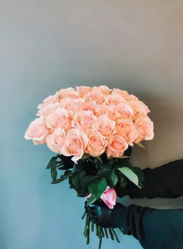 Монобукет из роз «Зефир» от интернет-магазина цветов в Владивостоке