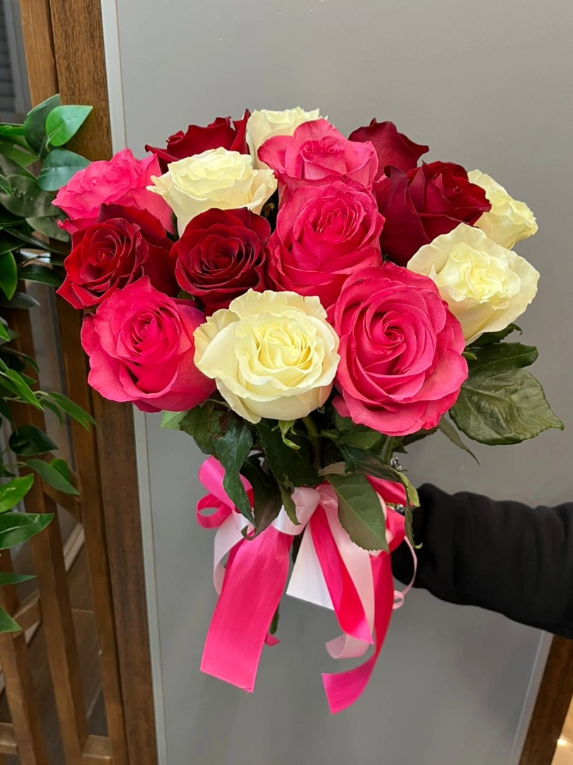 Художник от интернет-магазина цветов в Владивостоке