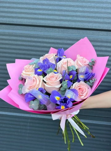 Сборный букет &laquo;Кис-Кис&raquo; от интернет-магазина цветов в Владивостоке