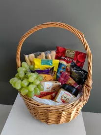 Сырная корзина от интернет-магазина «» в Владивостоке