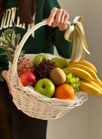 Фруктовая корзина от интернет-магазина цветов в Владивостоке