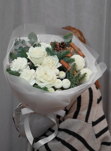 Сборный букет &laquo;Снегурочка&raquo; от интернет-магазина цветов в Владивостоке