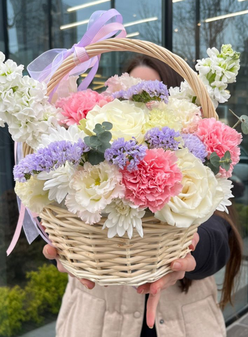 Композиция в корзине «Аквамарин» от интернет-магазина цветов в Владивостоке