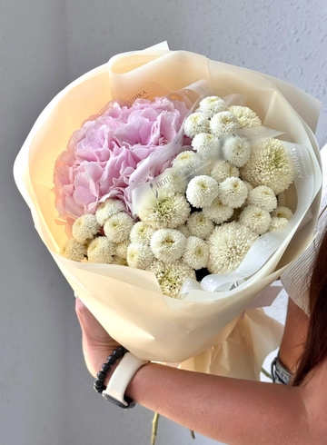 Дуо-букет с гортензией «Розовые грезы» от интернет-магазина цветов в Владивостоке