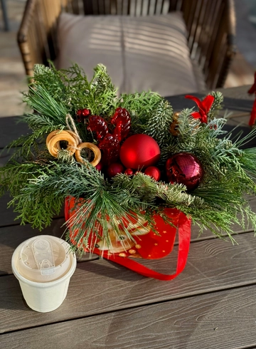 Настольная композиция &laquo;Коляда&raquo; от интернет-магазина цветов в Владивостоке