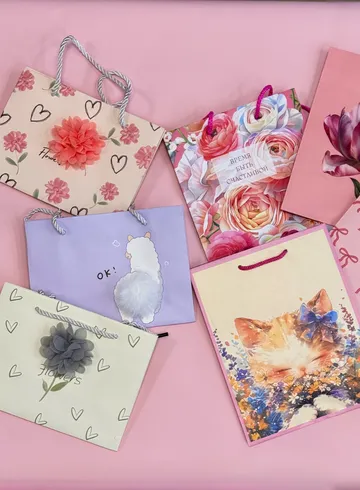 Подарочные пакеты размер S от интернет-магазина цветов в Владивостоке