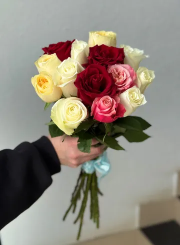 Микс из роз &laquo;Художник&raquo; от интернет-магазина цветов в Владивостоке