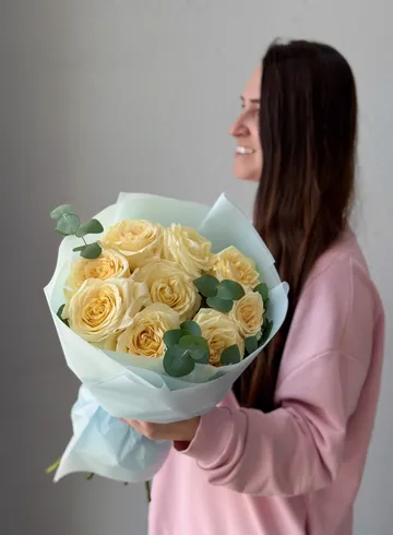 Букет пионовидных роз &laquo;Зайка моя&raquo; от интернет-магазина цветов в Владивостоке